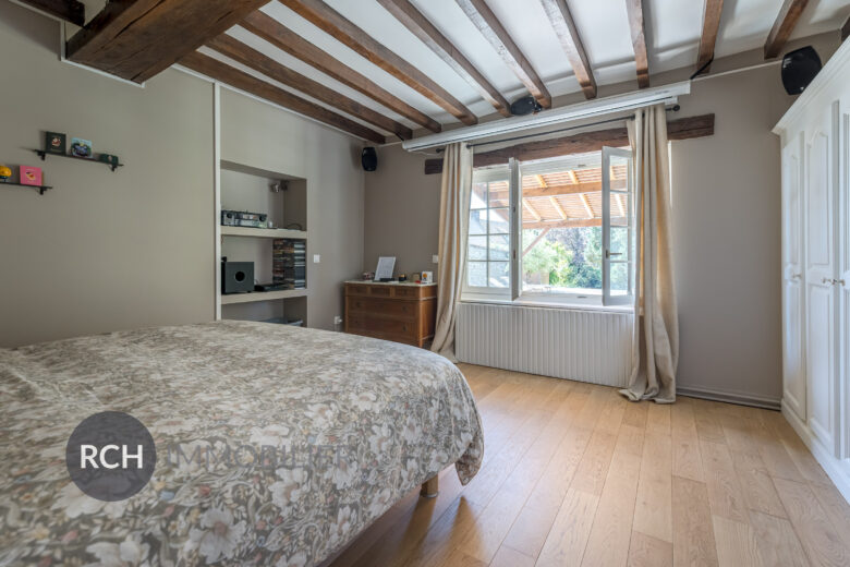 Photos du bien : Richebourg – Charmante maison ancienne avec maison d&rsquo;amis et piscine