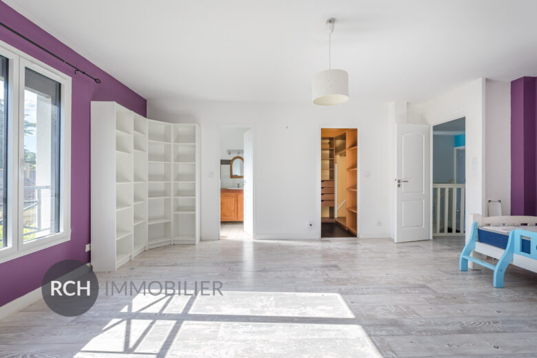 Photos du bien : Exclusivité – Location – Méré – Grande maison familiale au calme