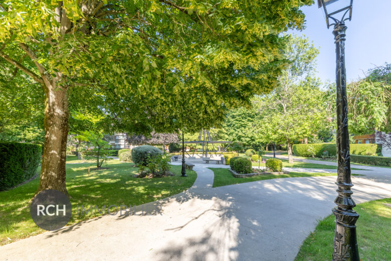 Photos du bien : Le Chesnay – Résidence Parly II – Appartement familial idéalement situé