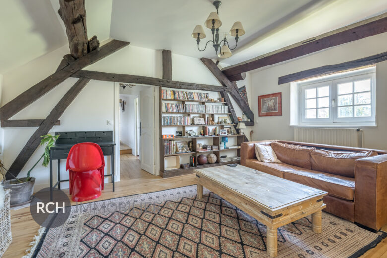 Photos du bien : Richebourg – Charmante maison ancienne avec maison d&rsquo;amis et piscine
