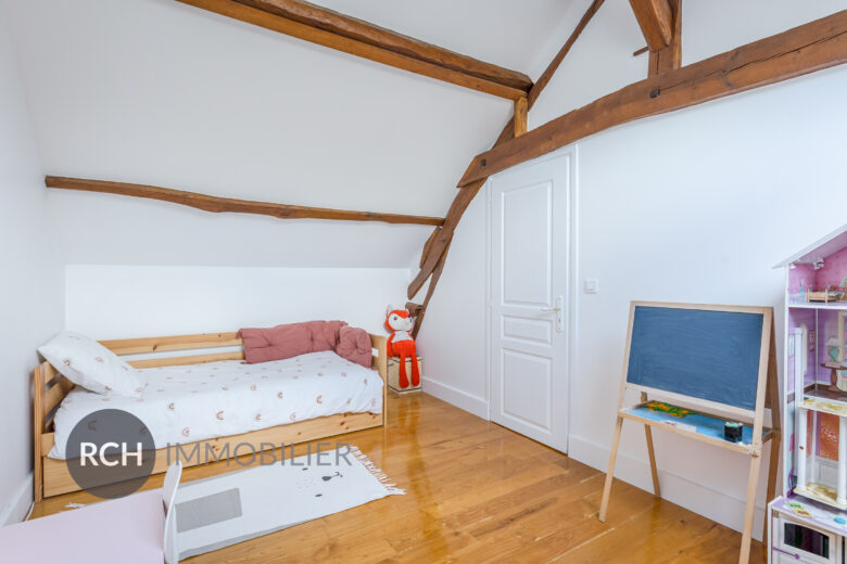 Photos du bien : Adainville – Charmante maison ancienne avec dépendance en coeur de forêt