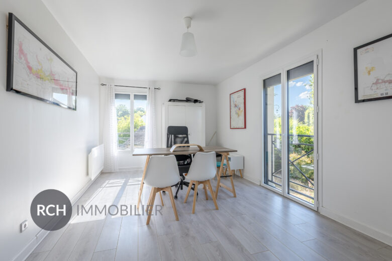 Photos du bien : Exclusivité – Location – Méré – Grande maison familiale au calme