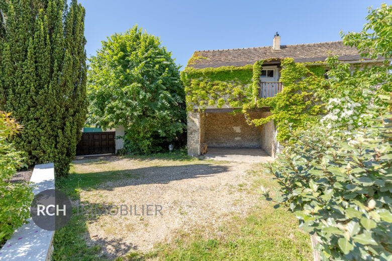 Photos du bien : Richebourg – Charmante maison ancienne avec maison d&rsquo;amis et piscine