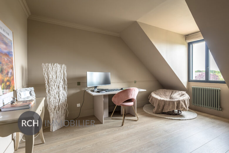 Photos du bien : Exclusivité – Location – Montfort-l’Amaury – Charmante maison familiale parfaitement rénovée dans un environnement calme