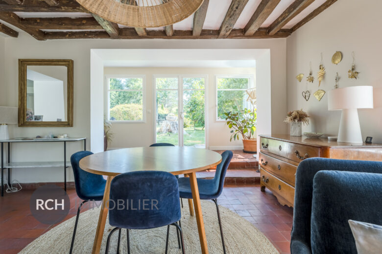 Photos du bien : Boullay-les-Troux – Maison ancienne entièrement rénovée située dans un environnement calme