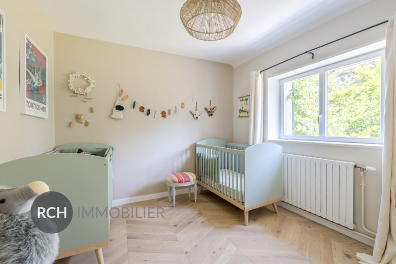 Photos du bien : Boullay-les-Troux – Maison ancienne entièrement rénovée située dans un environnement calme