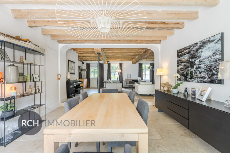 Photos du bien : Orgerus – Belle maison ancienne rénovée avec des matériaux de qualité