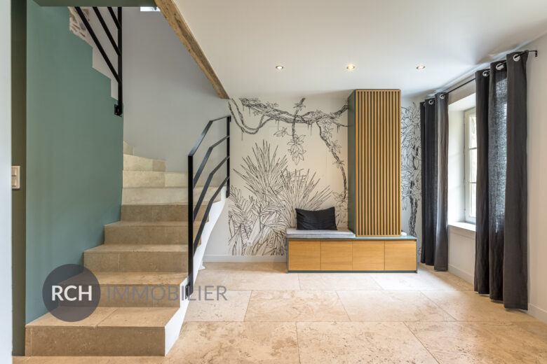 Photos du bien : Orgerus – Belle maison ancienne rénovée avec des matériaux de qualité