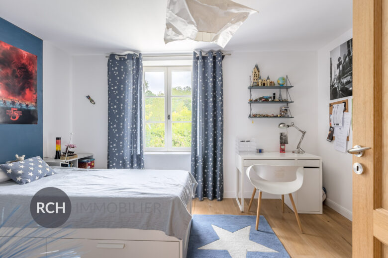 Photos du bien : Orgerus – Belle maison ancienne rénovée avec des matériaux de qualité