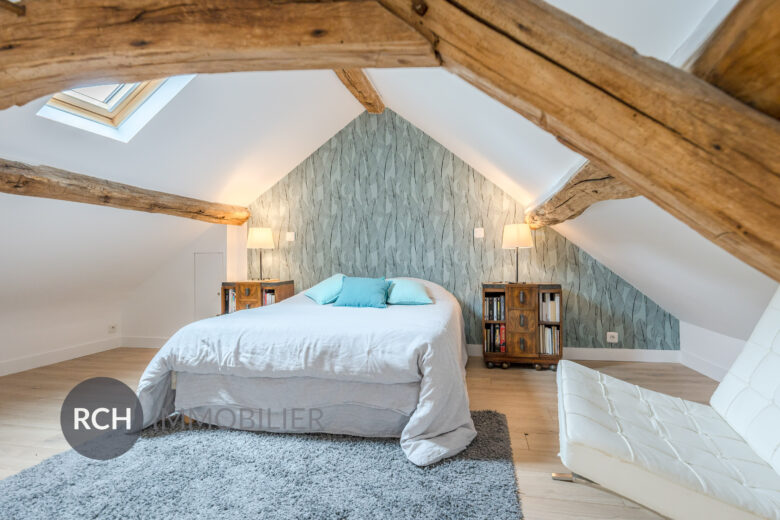 Photos du bien : Orgerus – Belle maison ancienne rénovée avec des matériaux de qualité