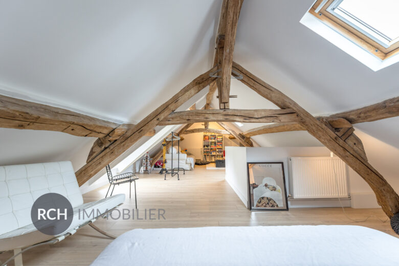 Photos du bien : Orgerus – Belle maison ancienne rénovée avec des matériaux de qualité
