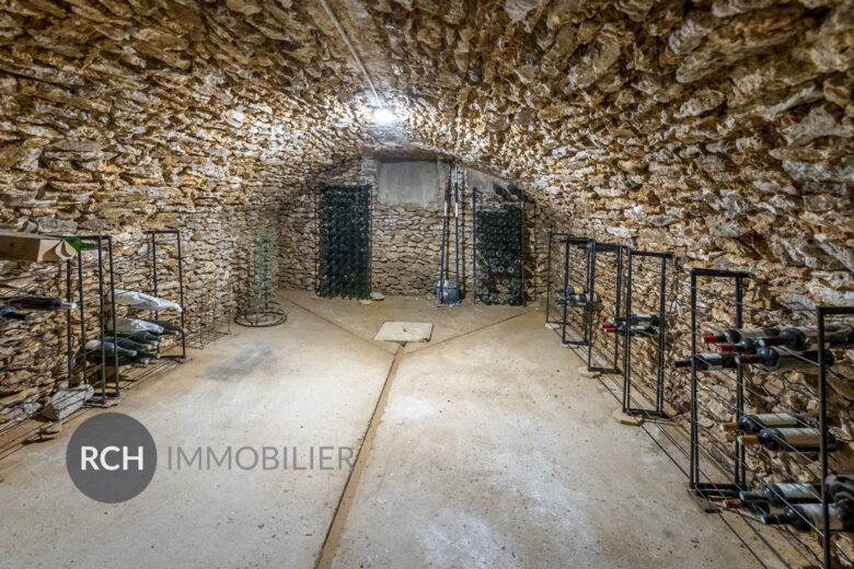 Photos du bien : Orgerus – Belle maison ancienne rénovée avec des matériaux de qualité