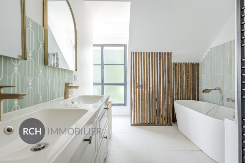 Photos du bien : Exclusivité – Montfort-l’Amaury – Belle maison de standing meublée proche de toutes commodités
