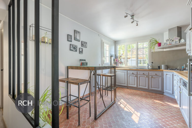 Photos du bien : Boutigny-Prouais – Ravissante maison ancienne avec piscine chauffée et dépendances