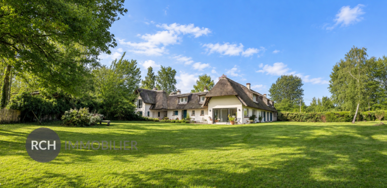 Photos du bien : Les Mesnuls – Superbe chaumière entièrement rénovée avec maison d&rsquo;amis, piscine et tennis