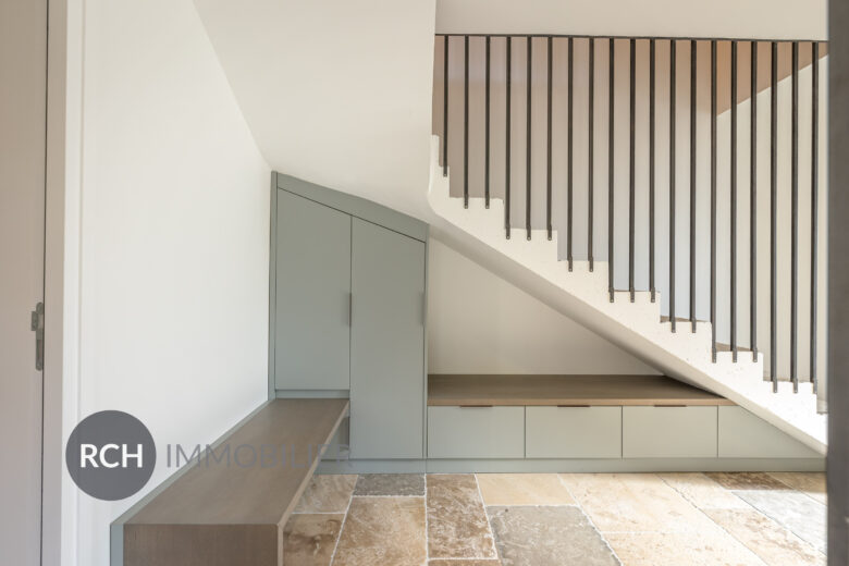 Photos du bien : Montfort-l&rsquo;Amaury – Belle maison intégralement repensée avec des matériaux nobles