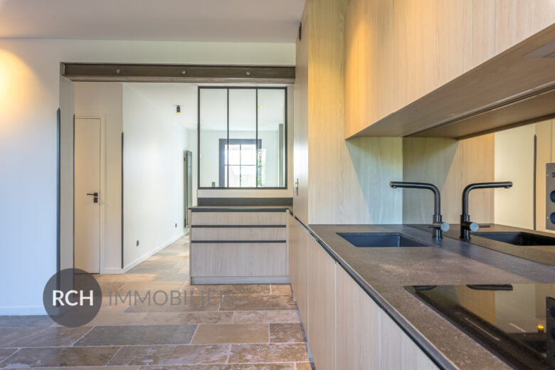 Photos du bien : Montfort-l&rsquo;Amaury – Maison lumineuse entièrement revisitée avec une belle qualité de rénovation