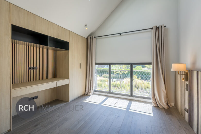 Photos du bien : Montfort-l&rsquo;Amaury – Loft entièrement aménagé avec goût