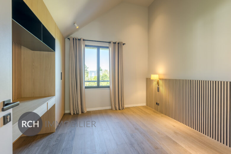 Photos du bien : Montfort-l&rsquo;Amaury – Loft entièrement aménagé avec goût