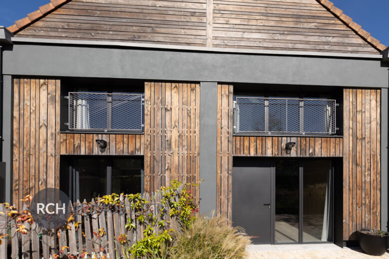 Photos du bien : Montfort-l&rsquo;Amaury – Loft entièrement aménagé avec goût