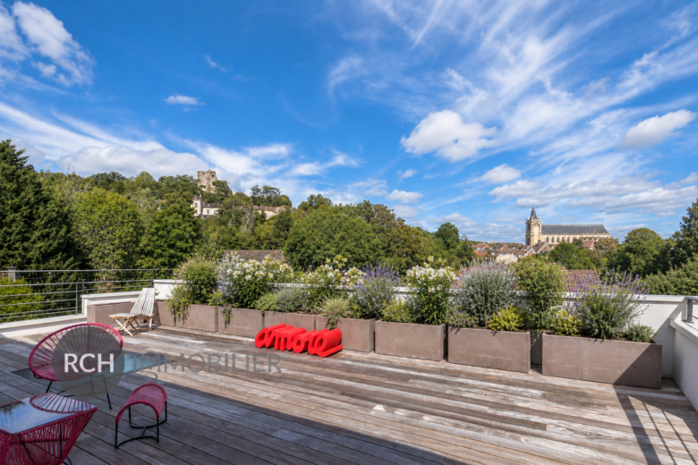 Photos du bien : Exclusivité – Montfort-l&rsquo;Amaury – Maison d&rsquo;architecte avec une vue imprenable sur le village