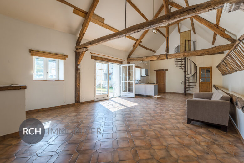 Photos du bien : Garancières – Jolie petite maison ancienne dans un beau corps de ferme