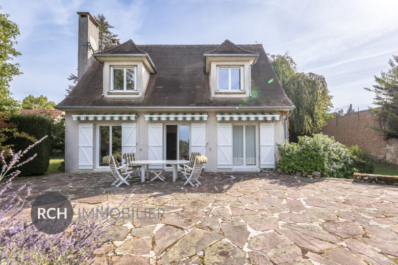 Photos du bien : Exclusivité – Rosay – Charmante Maison au calme avec vue dégagée