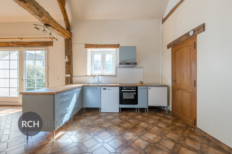 Photos du bien : Garancières – Jolie petite maison ancienne dans un beau corps de ferme