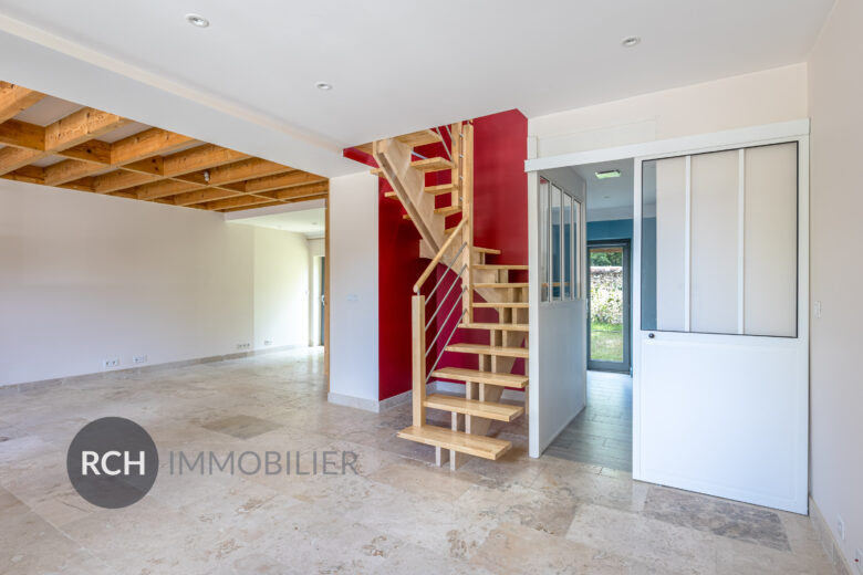 Photos du bien : Abondant – Charmante maison rénovée située dans un environnement privilégié