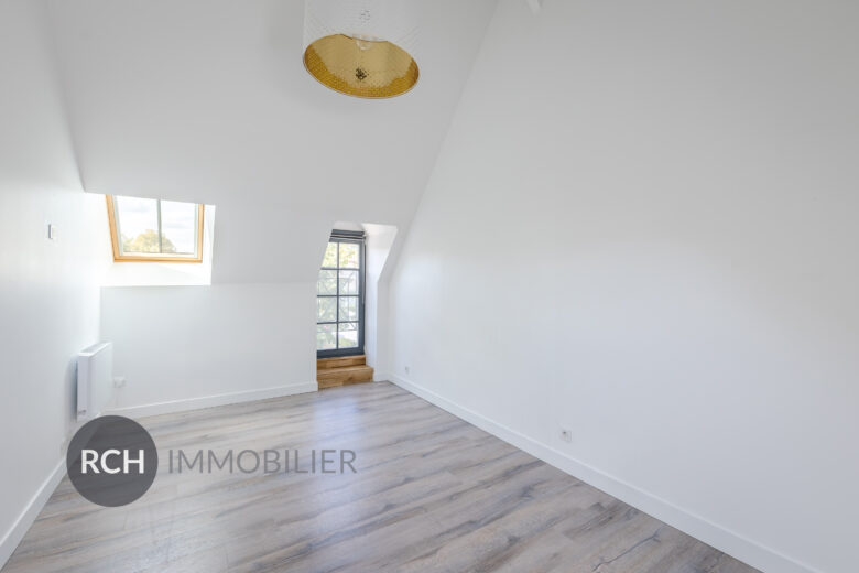 Photos du bien : Abondant – Charmante maison rénovée située dans un environnement privilégié