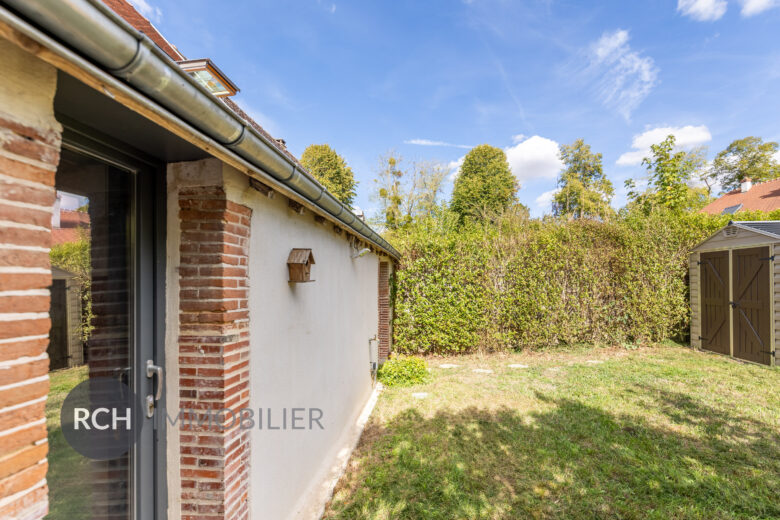 Photos du bien : Abondant – Charmante maison rénovée située dans un environnement privilégié