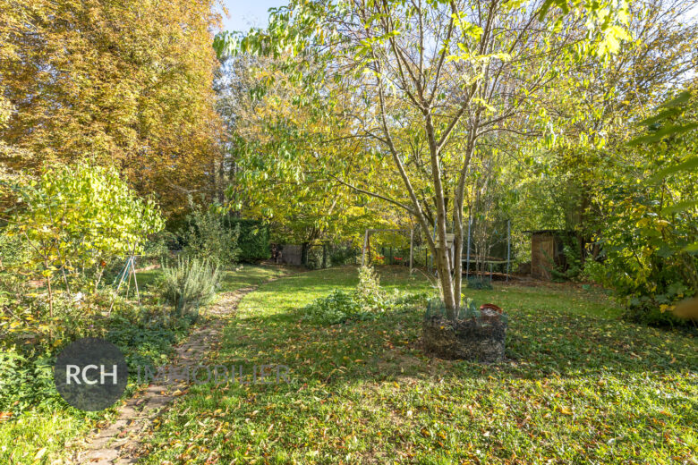 Photos du bien : Neauphle-le-Vieux – Charmante maison en pierre dans un écrin de tranquillité
