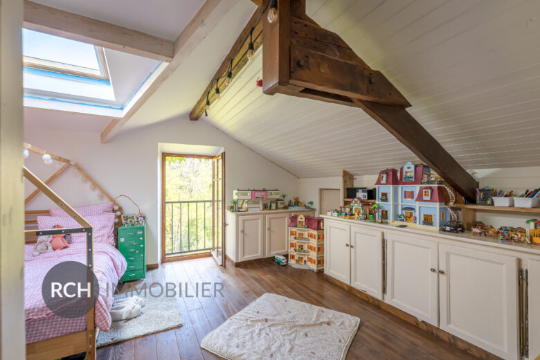 Photos du bien : Neauphle-le-Vieux – Charmante maison en pierre dans un écrin de tranquillité
